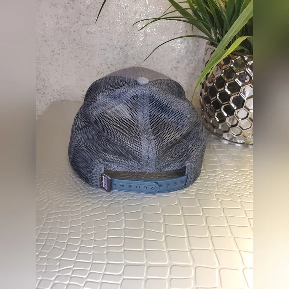 Patagonia Adult Adjustable Mesh Snap-Back Gray Embroidered Logo Baseball Cap Hat - Picture 3 of 7